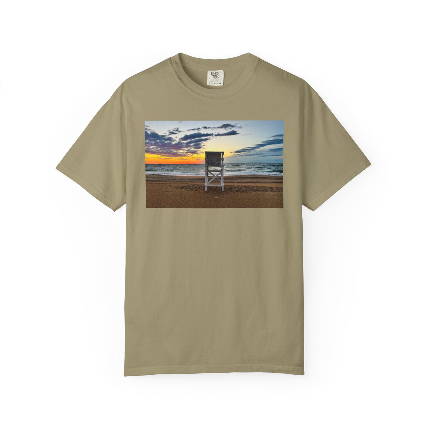Lifeguard Perch, Sunrise Beach Tshirt, Summer Graphic Tee, Beach Lover Shirt, Ocean Vacation Top, Unisex Surfing Tee, Beach Bum Apparel