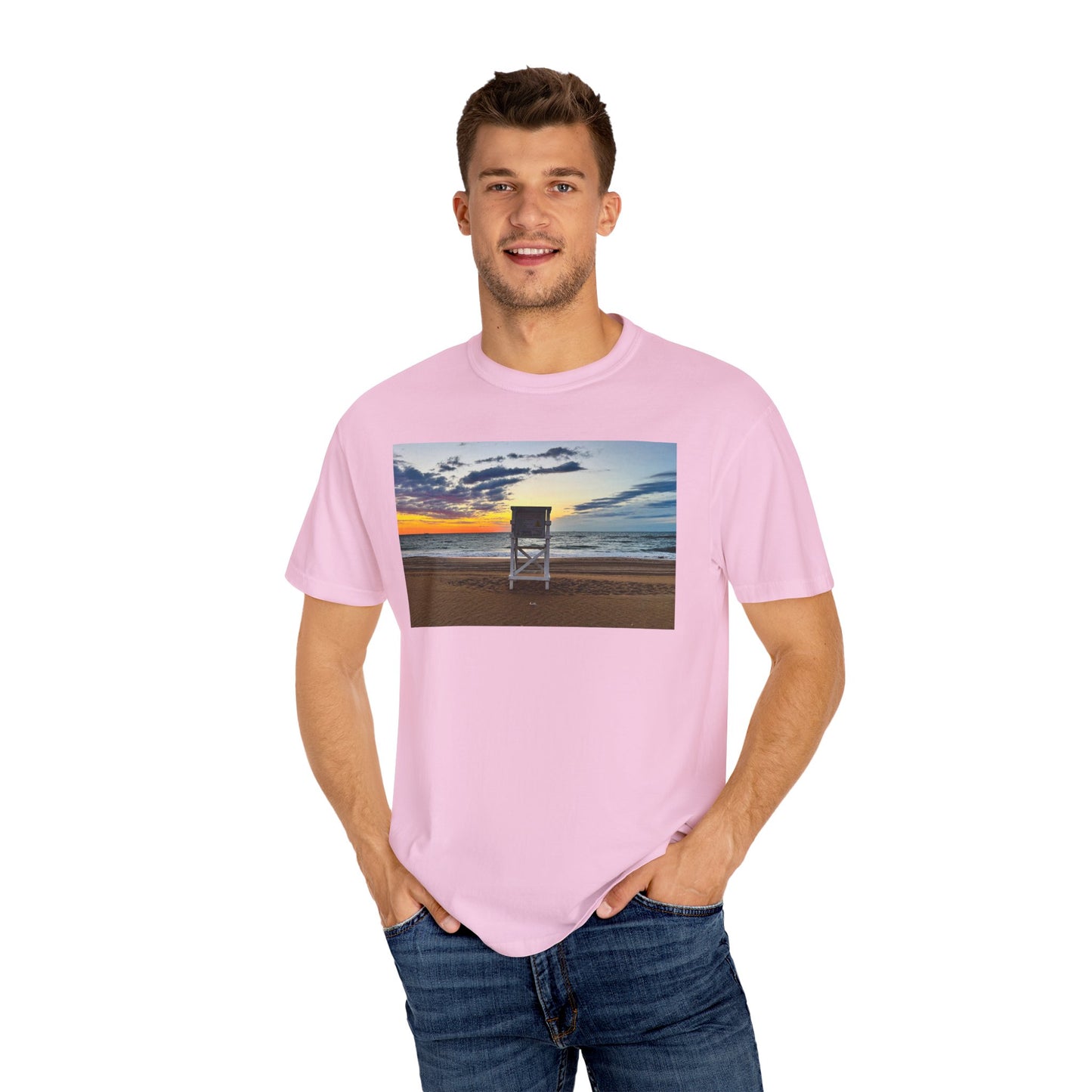 Lifeguard Perch, Sunrise Beach Tshirt, Summer Graphic Tee, Beach Lover Shirt, Ocean Vacation Top, Unisex Surfing Tee, Beach Bum Apparel
