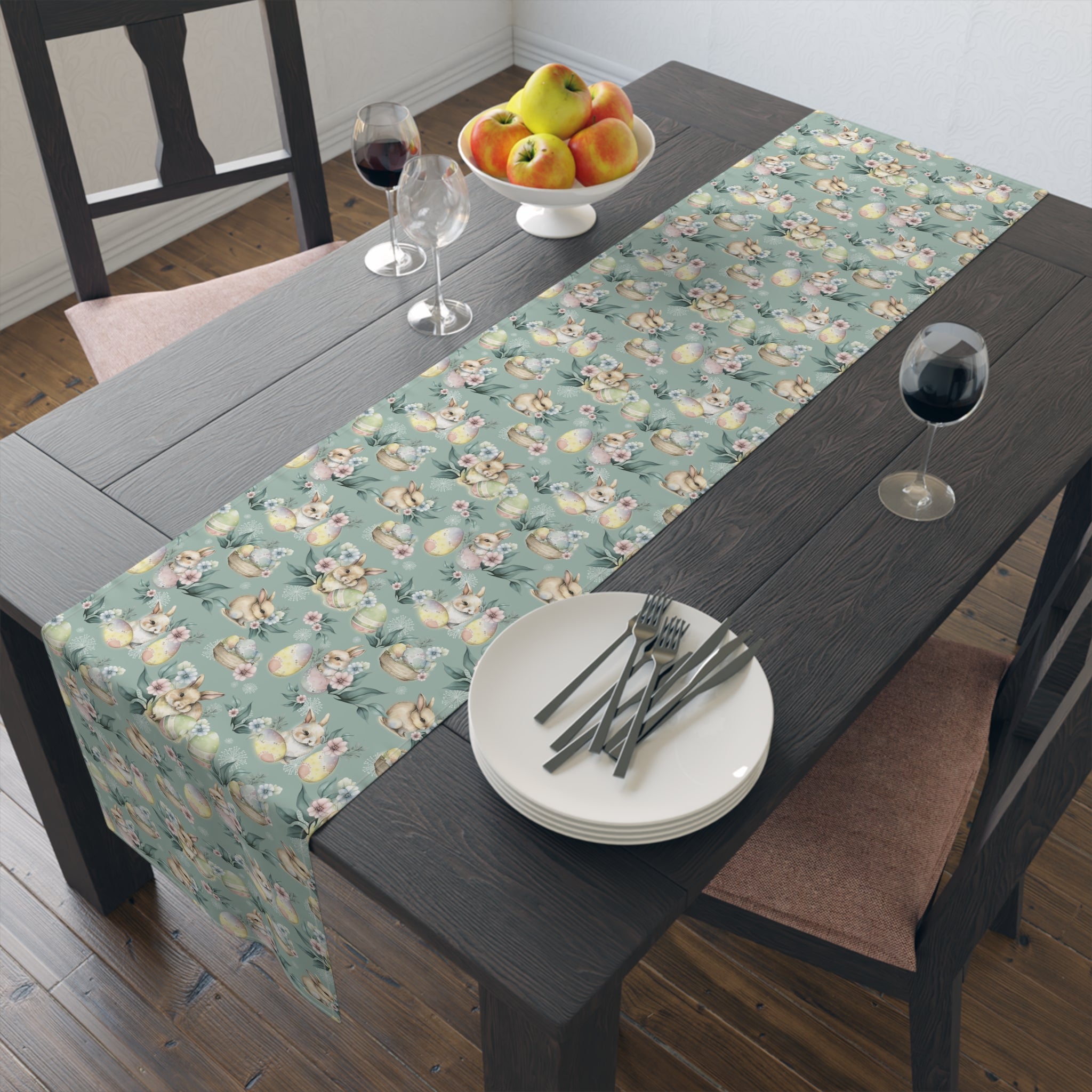 Green Spring Flowers Table Runner