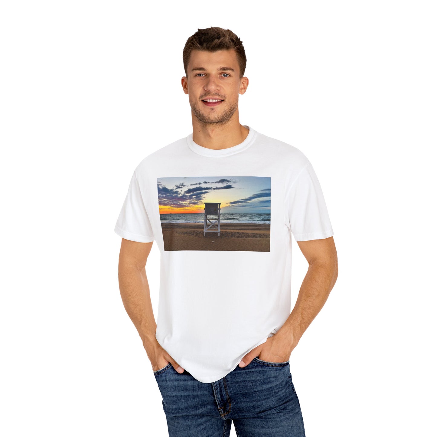 Lifeguard Perch, Sunrise Beach Tshirt, Summer Graphic Tee, Beach Lover Shirt, Ocean Vacation Top, Unisex Surfing Tee, Beach Bum Apparel
