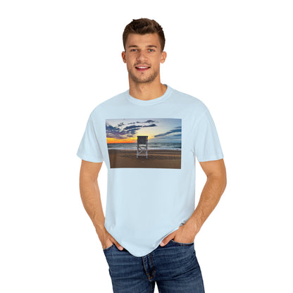 Lifeguard Perch, Sunrise Beach Tshirt, Summer Graphic Tee, Beach Lover Shirt, Ocean Vacation Top, Unisex Surfing Tee, Beach Bum Apparel