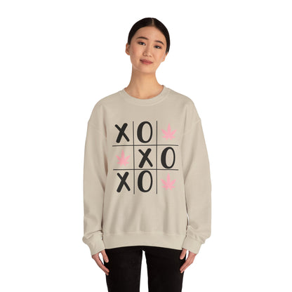 XOXO Valentines Day Sweatshirt, Love Heart Graphic Jumper, Romantic Couples Gift Pullover, Cozy Winter Top, Unisex Valentine's Day