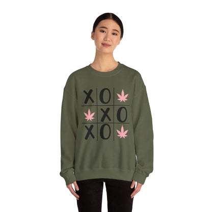XOXO Valentines Day Sweatshirt, Love Heart Graphic Jumper, Romantic Couples Gift Pullover, Cozy Winter Top, Unisex Valentine's Day